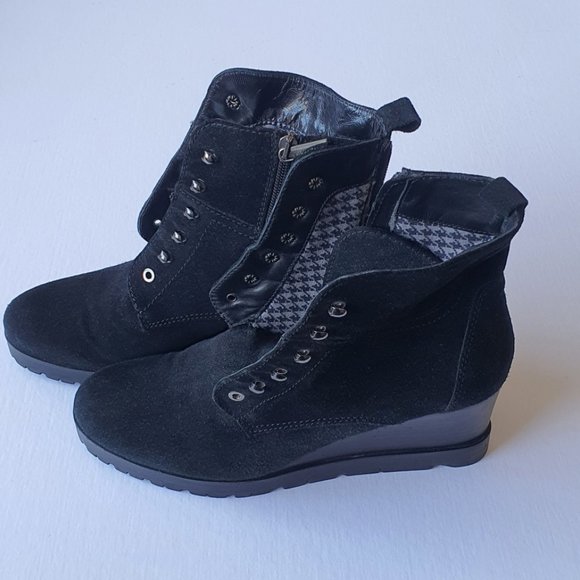 Ankle Boots, black, size 9, suede, - Picture 1 of 1
